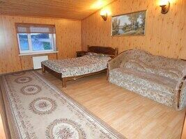 Гостиница, Ючмеревское охотхозяйство, Покров