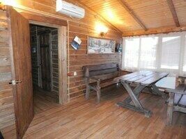 Малый дом, Ючмеревское охотхозяйство, Покров