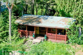 Неблагоустроенный номер, База отдыха Клевое место, Валдай