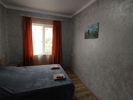 Двухкомнатный с кухней и верандой 5, Гостевые дома У Пруда, Должанская
