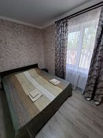 Двухкомнатный с кухней и верандой 13, Гостевые дома У Пруда, Должанская