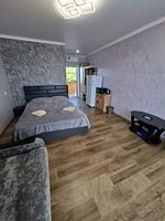Однокомнатный с балконом 14, Гостевые дома У Пруда, Должанская