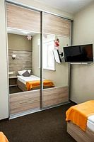 Двухместный номер Стандарт № 1 2 отдельные кровати, Гостевой дом Хижина дяди Саши, Шерегеш