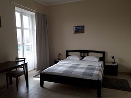 Двухместный номер Standard с балконом и с видом на город двуспальная кровать, Оздоровительный Гостевой Дом Зурбаган, Таганрог