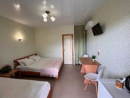 Трёхместный номер Standard, Гостевой дом М33, Темрюк