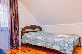 Апартаменты Superior с балконом и с видом на море, Гостевой дом Кипарис, Партенит