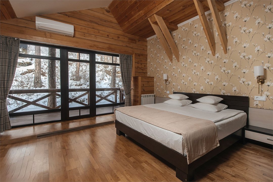 Студия 2-местный Плюс (корпус Правительственный) торцевой балкон