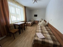 Эконом (1 корпус) трехместный, База отдыха Чебаркуль, Кисегач