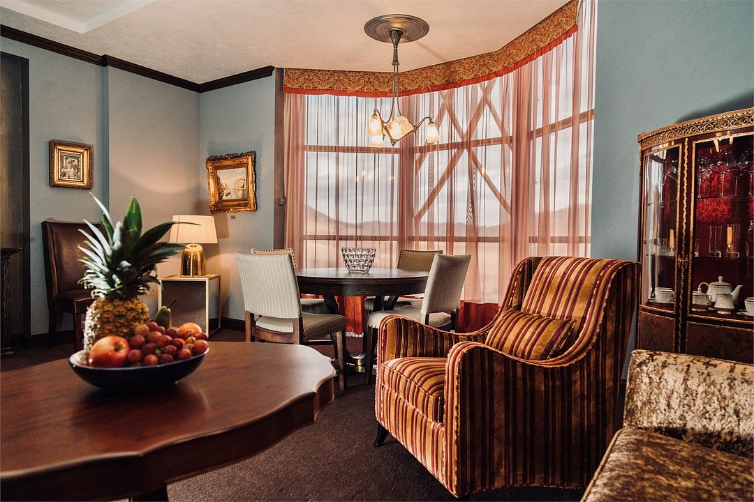 Сюит 2-местный (Венеция королевский комфорт)