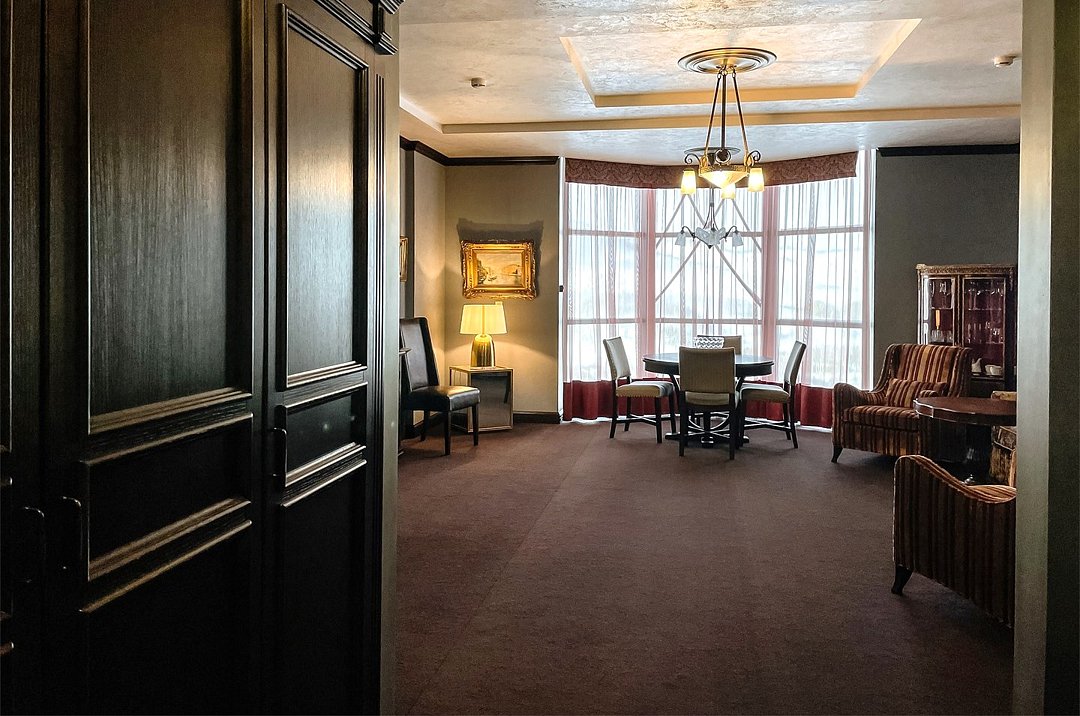 Сюит 2-местный (Венеция королевский комфорт)