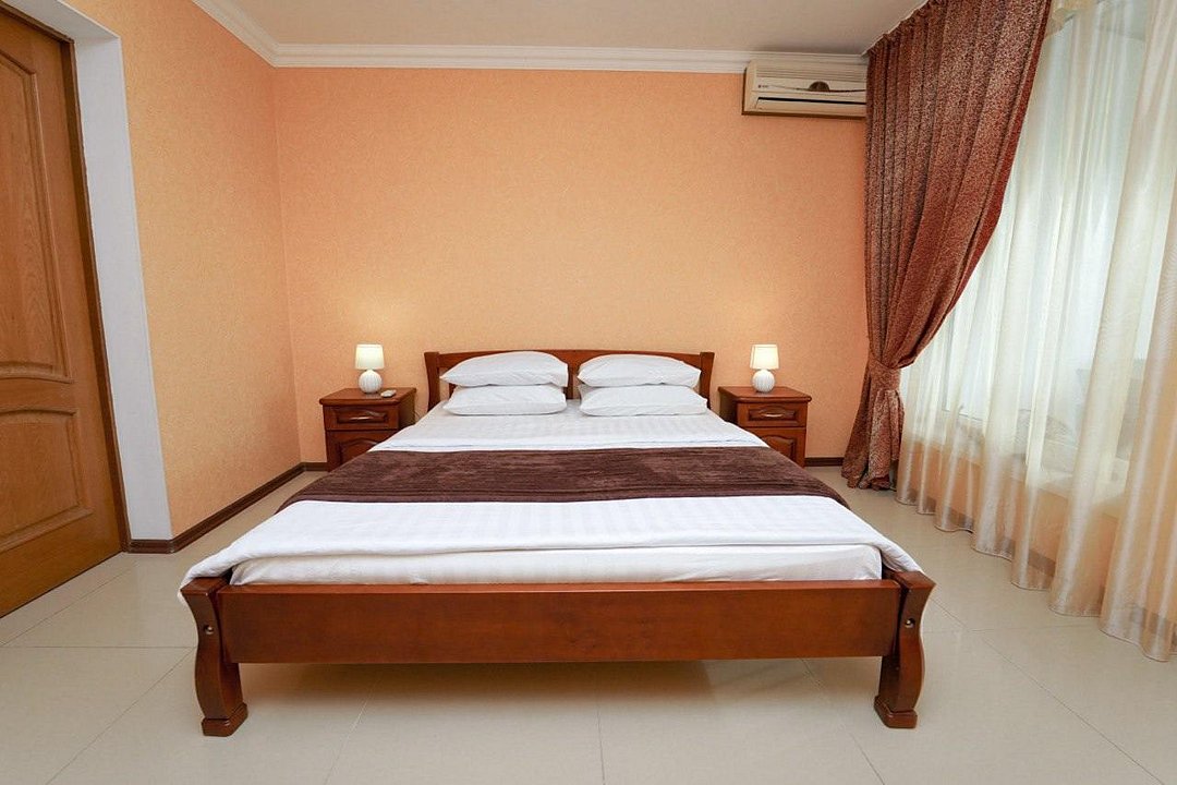 Люкс 4-местный 2-комнатный (номер 4)