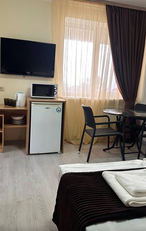 Стандартный 3-местный 1-комнатный (с балконом)