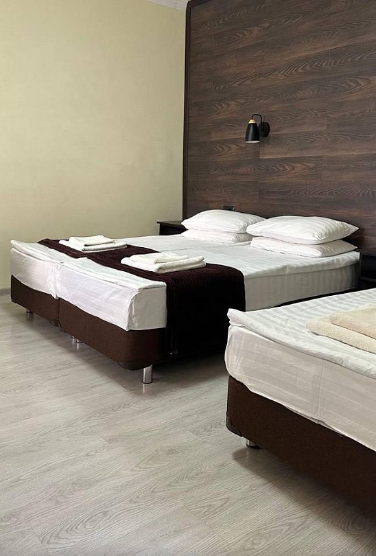 Стандартный 3-местный 1-комнатный (с балконом)