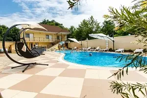 Бассейн — Гостевой дом «Amfora Family Resort», Вардане