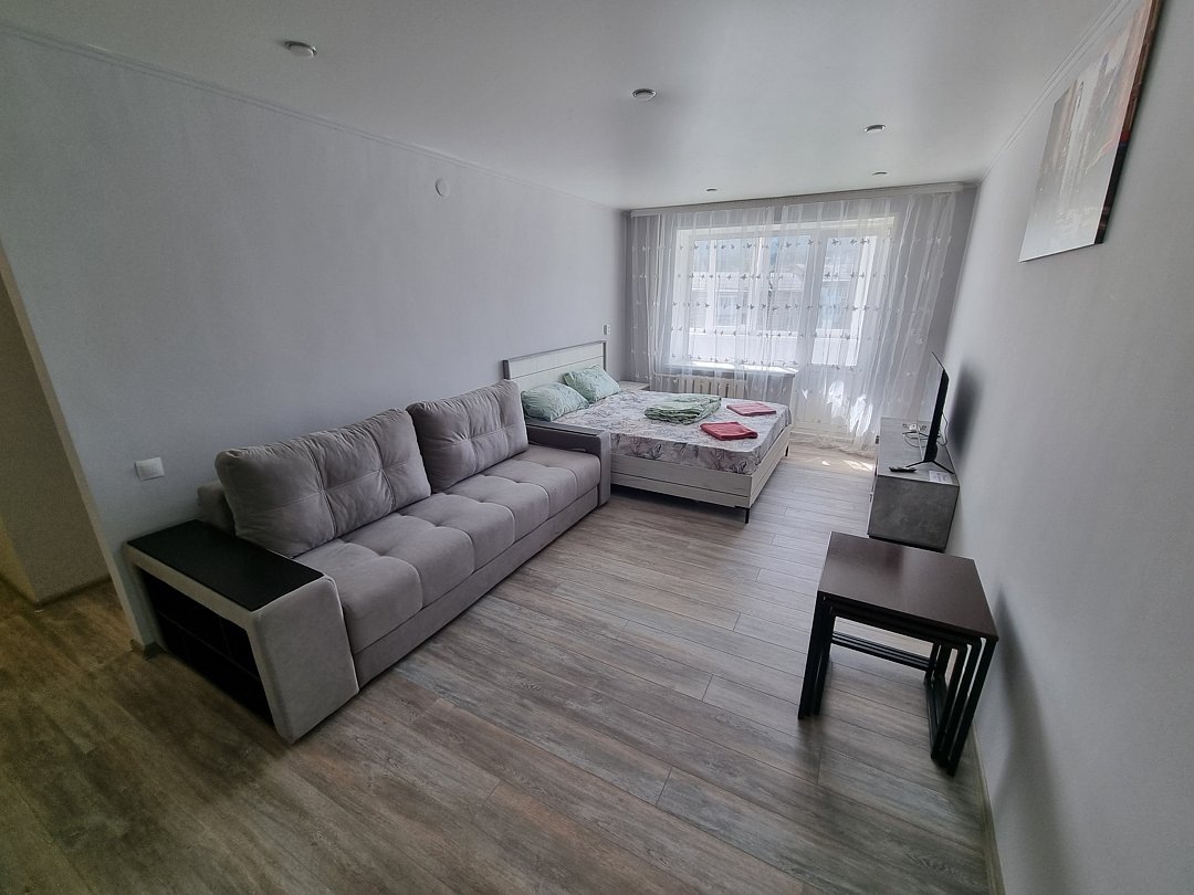 1-комнатная квартира, 3-й микрорайон, д. 24, Челябинская область, Златоуст 