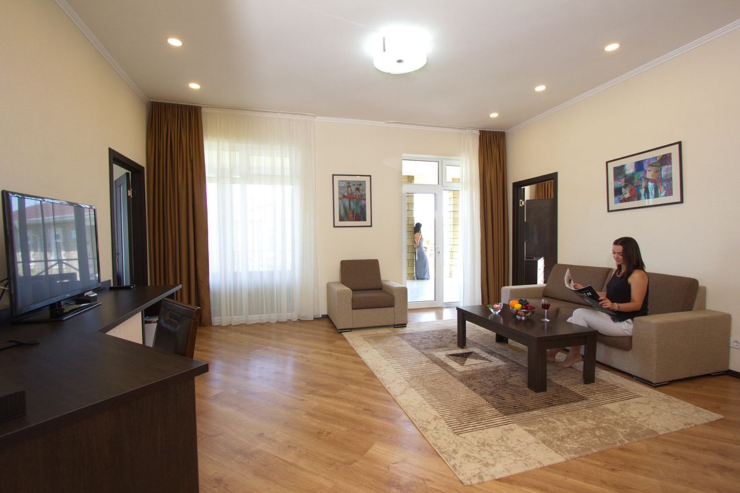 Апартаменты 4-местный 3-комнатный