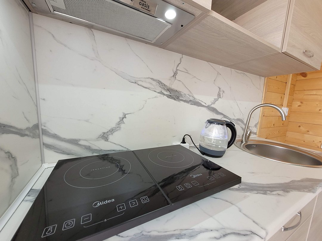 Домик 4-местный 2-комнатный (с кухней)