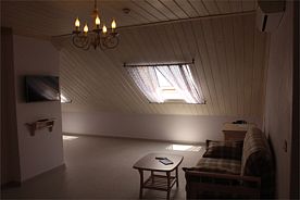 Трёхместный мансардный номер Делюкс, Гостевой дом Александрия, Супсех