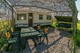 Трейлер Номера домов: 1-3, База отдыха Широкая балка, Железноводск