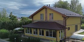 Двухуровневые апартаменты в коттедже-дуплекс, База отдыха Староладожская Дача, Волховский район