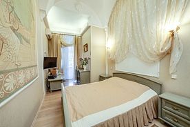 Театр (Стандарт), Гостевой дом Апартаменты Херсонес, Севастополь