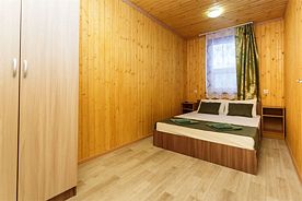 Четырехместный номер Эконом двухкомнатный, Гостевой комплекс У моря, Витязево