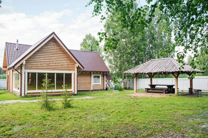 База отдыха The Castle, Кировская область, Суворовы 