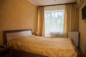 Корпус "Морской" 1-комнатный 2-местный "улучшенный" с видом на степь 1-я категория, Пансионат Солнечная Долина, Оленевка