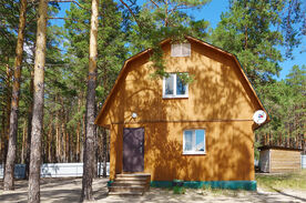 Дом с баней, Пляжный клуб Куба, Ялуторовский