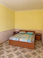 1,2 Семейный вид во двор, База отдыха Кактус, Оленевка
