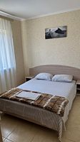 Трехкомнатный номер с кухней на 1 этаже (4 корпус), Гостевой дом Верона, Кирилловка