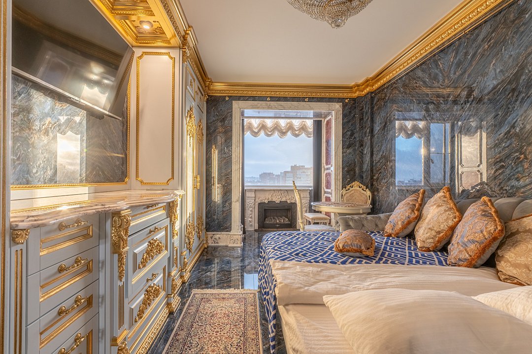 Дизайнерские апартаменты в стиле барокко, Ленинградская область, Санкт-Петербург 