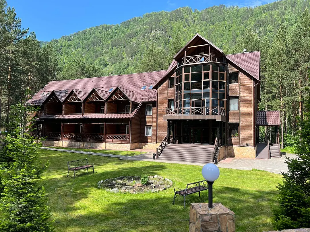 База отдыха Золотые пески, Горный Алтай (Республика Алтай), село Усть-Муны поселок Барангол