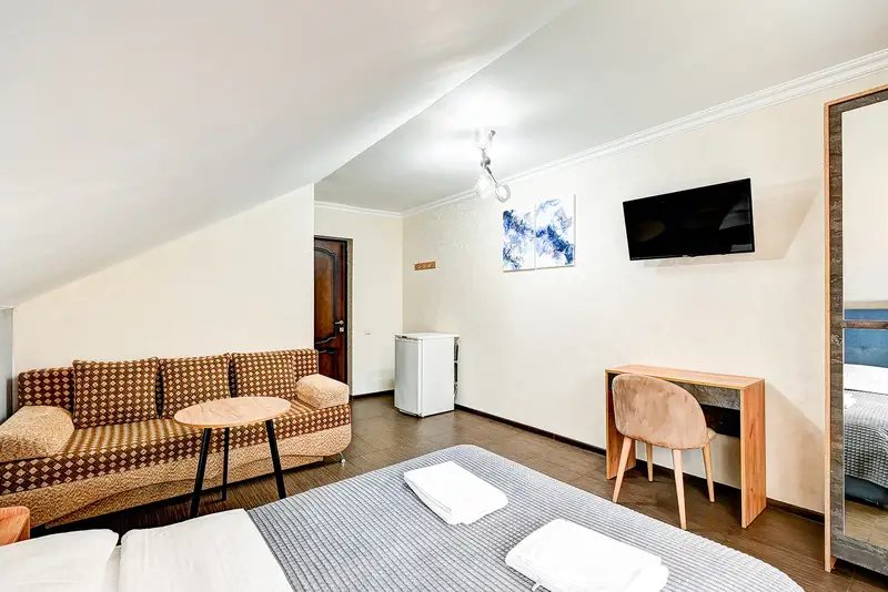 Номер 3-местный Мансарда