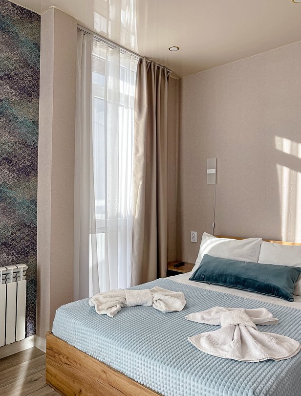 Полулюкс 2-местный (с балконом)