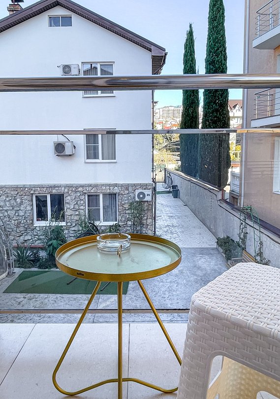 Полулюкс 2-местный (с балконом)