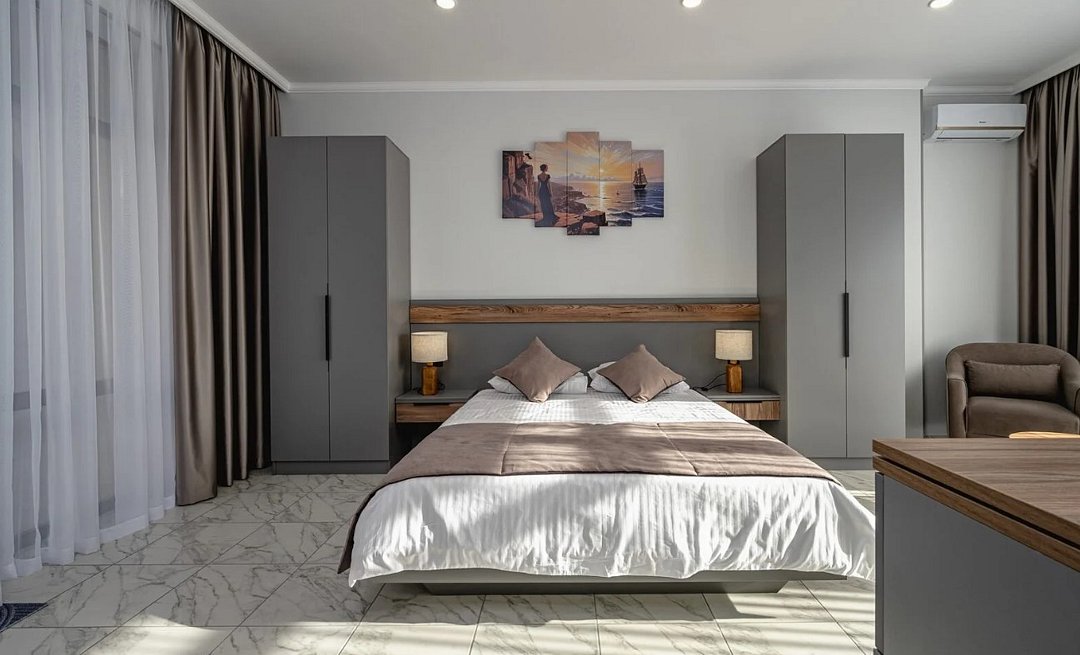 Люкс 4-местный 2-комнатный