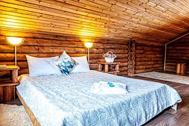 Luxe** Room двухкомнатный с видом на горы и реку (к1R3), Гостевые дома Эко-отель в горах Алтая «Шале Леший», Чемальский район