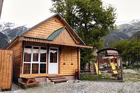 Трехкомнатный одноэтажный домик без кухни, Гостевой дом HAYAT HAUS, Архыз