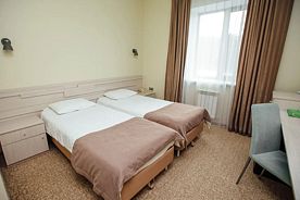 Двухместный номер Комфорт с красивым видом из окна 2 отдельные кровати, Туристический комплекс Экопарк Поляны, Варские