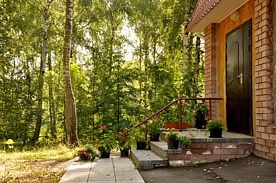 Гостевой дом "Уютный", Загородный комплекс Ясная поляна, Поляна