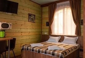 2-мест.(разм. в 4-мест.) студия "Кантри" с балк. (разд. кровати, вид на море), Гостевой дом Усадьба Сад, Алушта