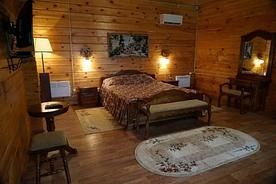 Люкс с балконом и с красивым видом из окна, База отдыха Золотой лотос, Камызякский район