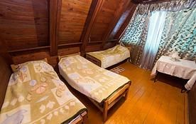 3-x местный эконом Домик Летний с удоб. на блок, База отдыха Золотая бухта, Пицунда