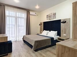 Двухместные Apartment with Sofa Двухкомнатный с балконом и с видом на внутренний двор (двуспальная кровать), Гостевой дом Алдар, Анапа
