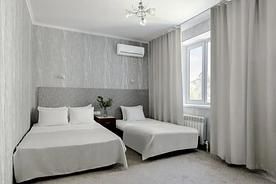 Четырёхместный номер Comfort с балконом, Гостевой дом Илиос, Анапа