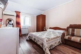 Трёхместный номер Standard, Гостевой дом Мандарин, Адлер