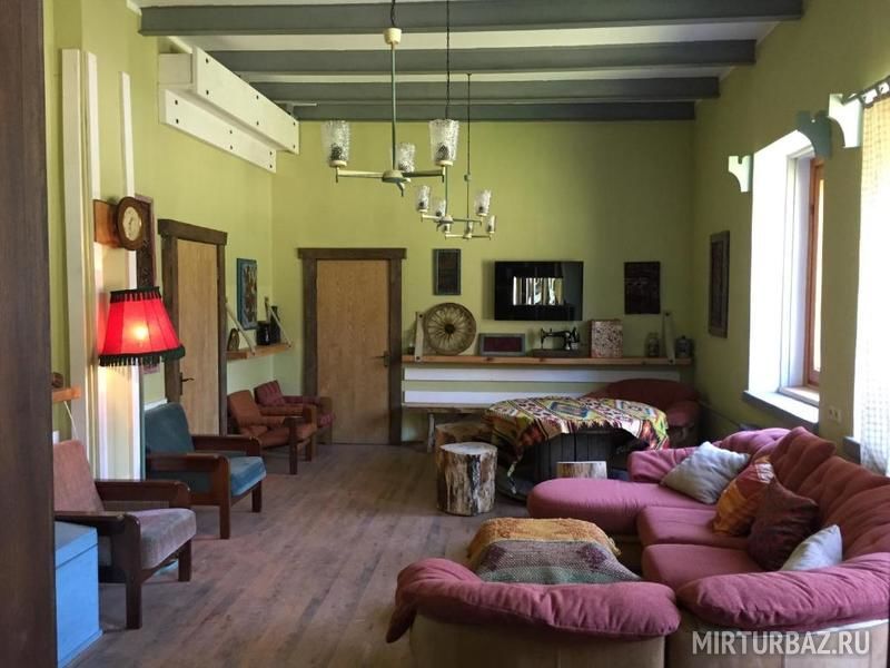 Мини-отель Лофт в Лесу, Московская область, Звенигород деревня Красновидово Звенигород Одинцовский район поселок Горки-10