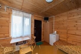 Трехместный номер, База отдыха Зеленые холмы, Приветное