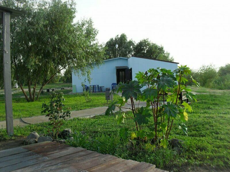 База отдыха Волчок, Астраханская область, Камызякский район село Каралат Ревин Хутор село Раздор